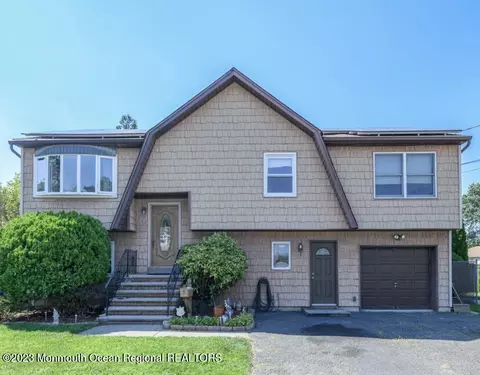 179 Hudson Ave, North Middletown, NJ 07748