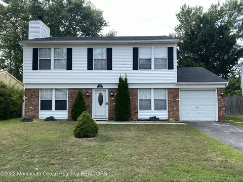 25 Ensign Ave, Barnegat, NJ 08005
