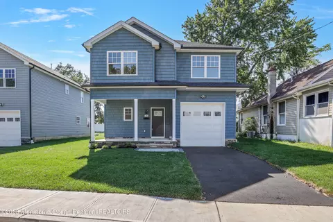 22 Van Dorn St, Keyport, NJ 07735