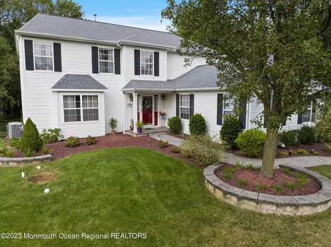 4 Winding Creek Dr, Millstone, NJ 08535