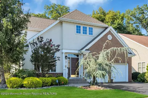 3 Yates Rd, Manalapan, NJ 07726