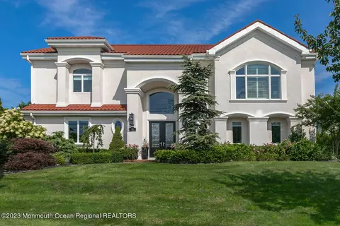 81 Seaview Ave, Monmouth Beach, NJ 07750