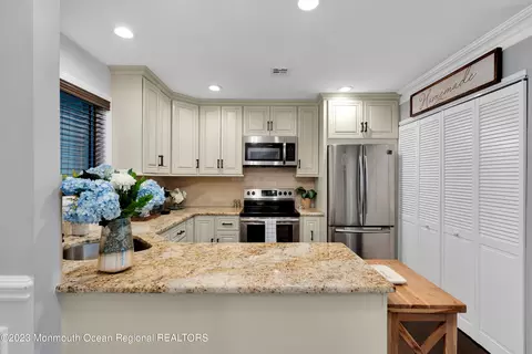 80 Falmouth Ct, Red Bank, NJ 07701