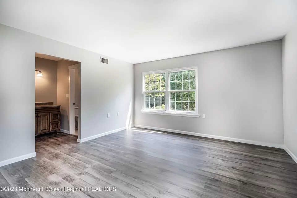 40 Flintshire Ter, Manchester, NJ 08759 photo 16