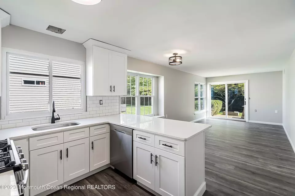  40 Flintshire Ter, Manchester, NJ 08759 photo 12