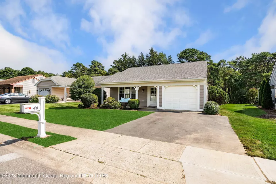  40 Flintshire Ter, Manchester, NJ 08759 photo 2
