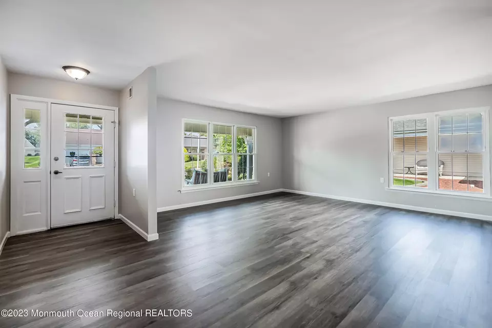  40 Flintshire Ter, Manchester, NJ 08759 photo 4