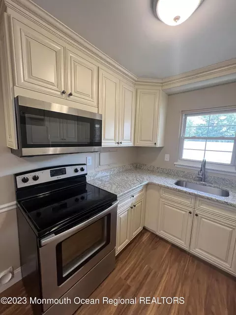 38 Cambridge Ct # M, Lakewood, NJ 08701
