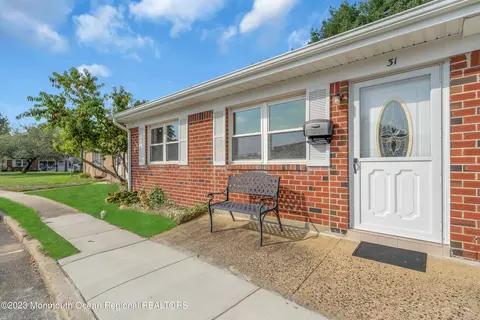 31 River Edge Dr #24, Brick, NJ 08724