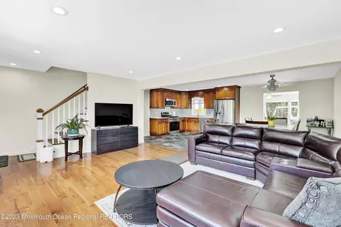 70 Brook Ave, Passaic, NJ 07055 photo 8