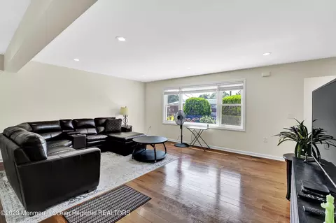 70 Brook Ave, Passaic, NJ 07055 photo 9