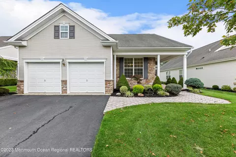 27 Nottingham Way, Jackson, NJ 08527