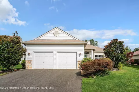 17 Torino Rd, Manchester, NJ 08759