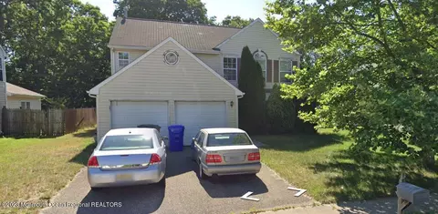 74 N Sailors Quay Dr, Brick, NJ 08723