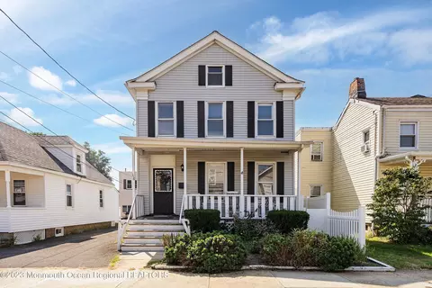 118 2nd St, Keyport, NJ 07735