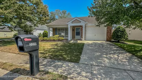 2219 Agincourt Rd, Toms River, NJ 08755