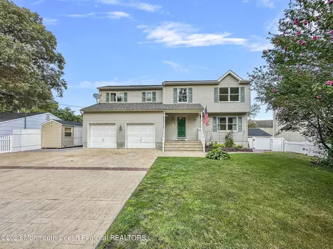 523 Gilford Ave, Toms River, NJ 08753