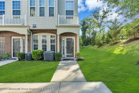 35 Jake Dr, Tinton Falls, NJ 07712