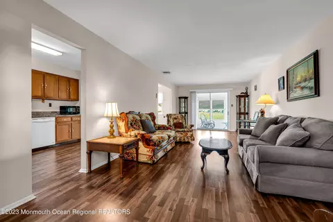 7 Whitman St, Brick, NJ 08724 photo 2