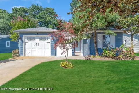 21 Kent Dr, Brick, NJ 08723