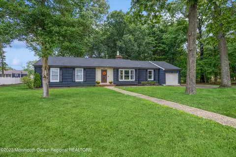 642 Aldrich Rd, Howell, NJ 07731