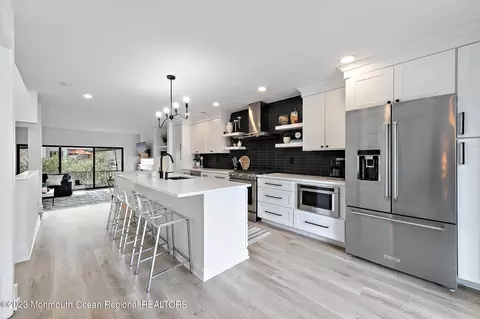 3 Navesink Ct, Long Branch, NJ 07740