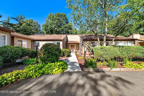 122 E Holly Ln #304, Little Egg Harbor, NJ 08087