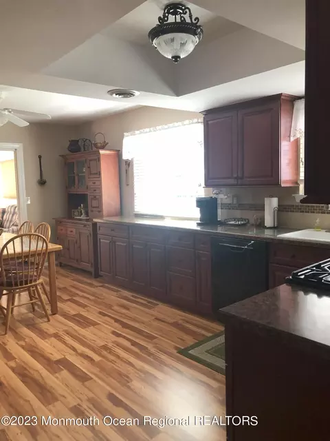 31 Sheffield Dr, Forked River, NJ 08731 photo 6