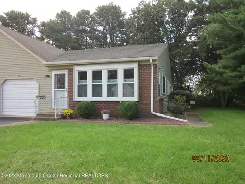 53 Berkshire Rd # b, Whiting, NJ 08759