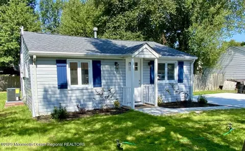 75 Adriatic Ave, Waretown, NJ 08758