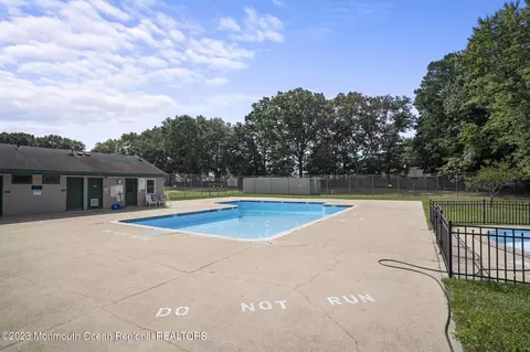83 Briar Mills Dr, Brick, NJ 08724 photo 24