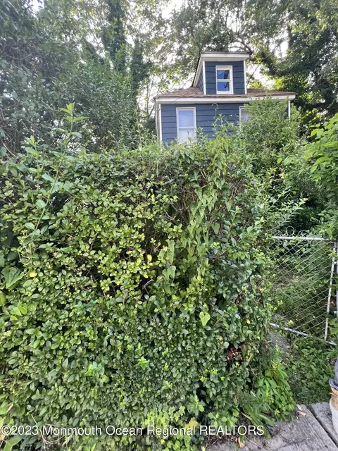 13 Borden Ave, Asbury Park, NJ 07712
