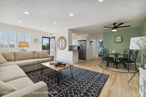 80 Wharfside Dr, Monmouth Beach, NJ 07750