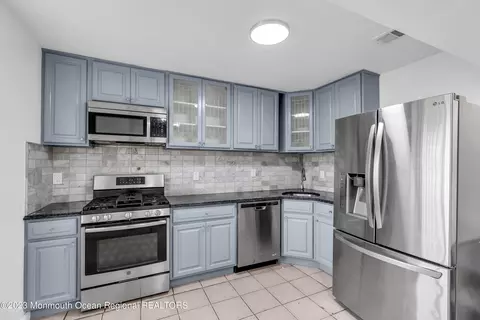 1110 Sawmill Rd #103, Brick, NJ 08724