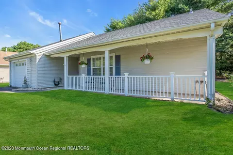 2012 Brookdale Dr, Forked River, NJ 08731 photo 2