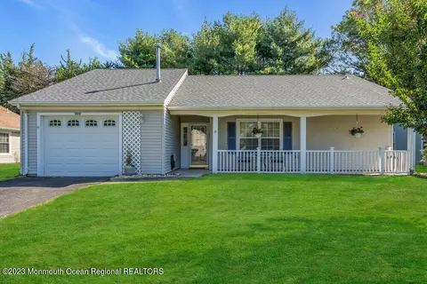 2012 Brookdale Dr, Forked River, NJ 08731