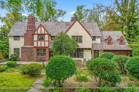 25 Schanck St, Freehold, NJ 07728