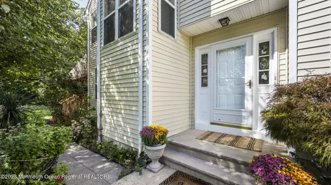 5 Iris Ct, Howell, NJ 07731 photo 3