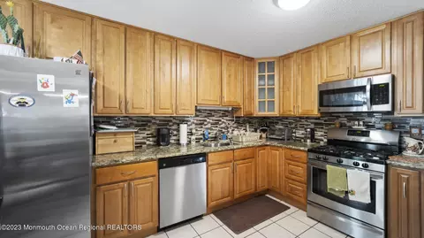 5 Iris Ct, Howell, NJ 07731 photo 18