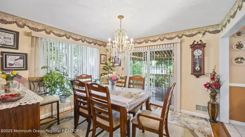 5 Iris Ct, Howell, NJ 07731 photo 11