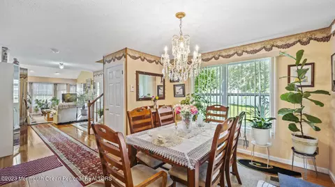 5 Iris Ct, Howell, NJ 07731 photo 12