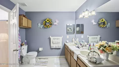 5 Iris Ct, Howell, NJ 07731 photo 25