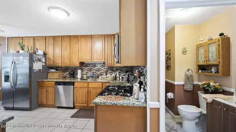 5 Iris Ct, Howell, NJ 07731 photo 19