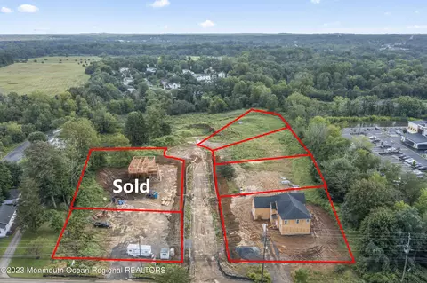 6 Casola Ct, Marlboro, NJ 07746