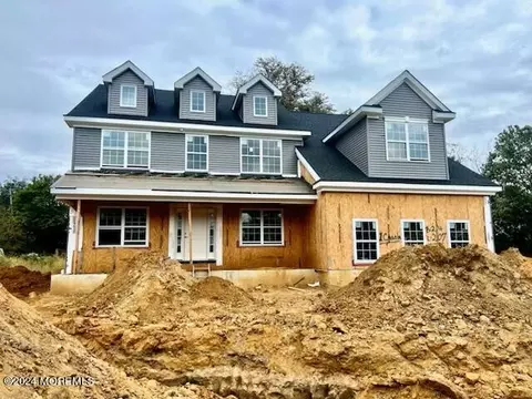 1 Casola Ct, Marlboro, NJ 07746