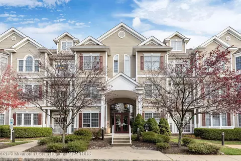 7 Centre St #2305, Ocean, NJ 07712