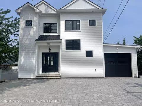 150 Navesink Ave, Highlands, NJ 07732