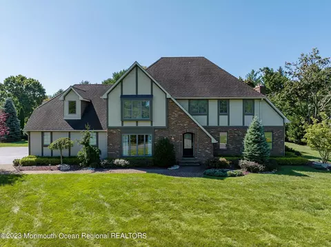 8 Morse Way S, Holmdel, NJ 07733