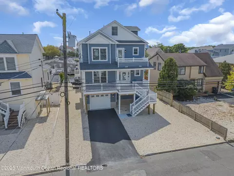 10 Drake Way, Toms River, NJ 08753