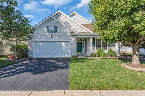 21 Jonahs Pond Ln, Barnegat, NJ 08005